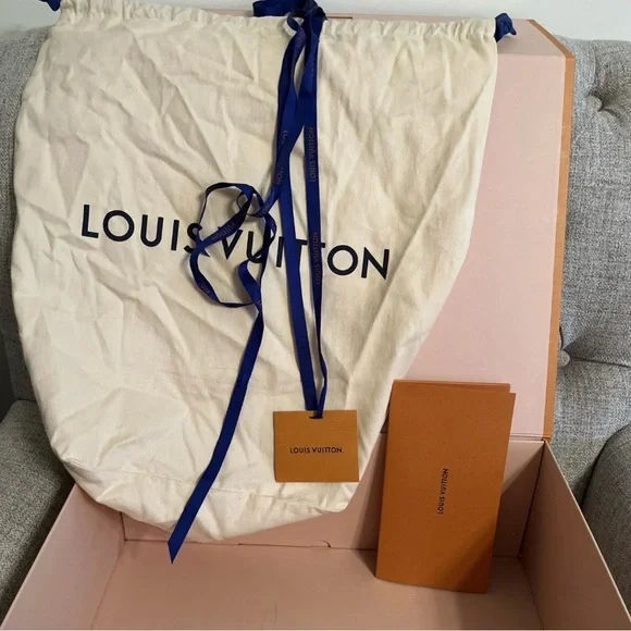 Authentic Louis Vuitton Duo Sling Bag Taigarama Black Monogram - Picture 11 of 11